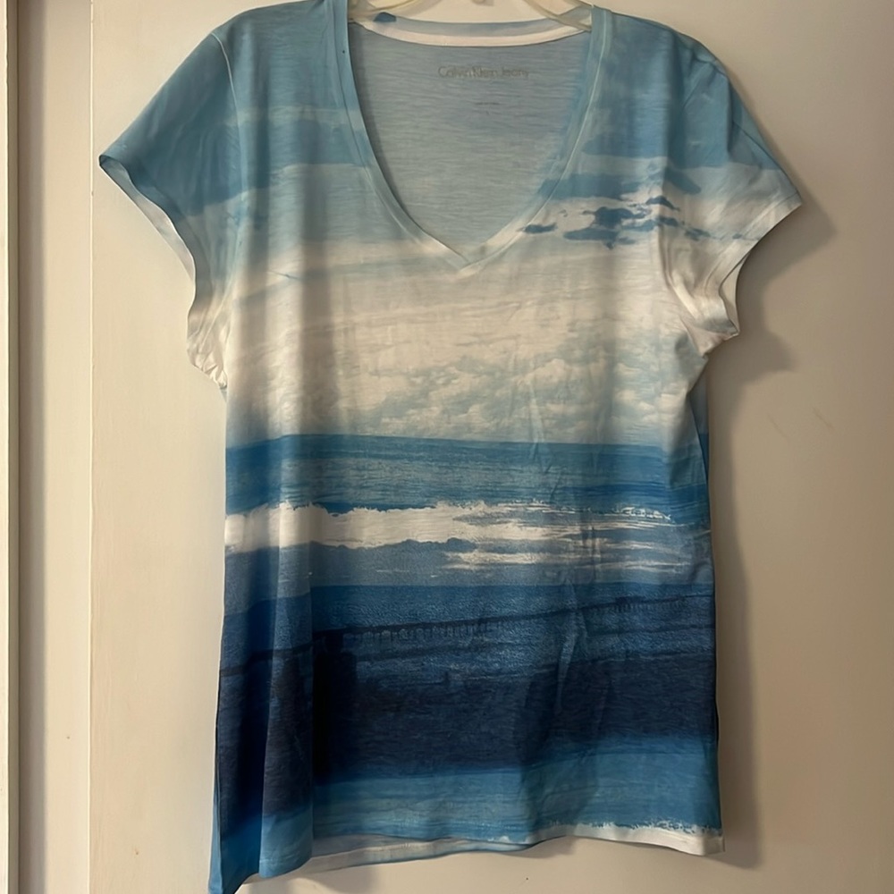 Calvin Klein Jeans women’s XL t shirt